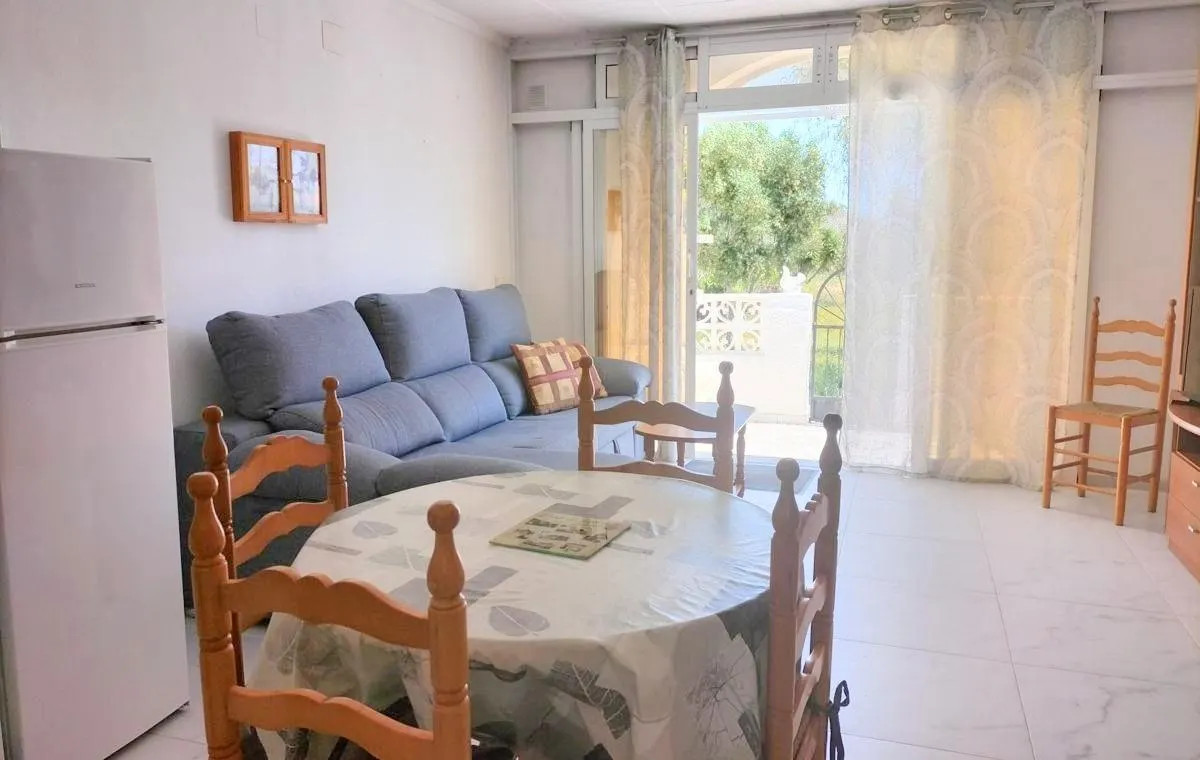 Bungalow in Torrevieja (La Siesta - El Salado - Torreta) — 4