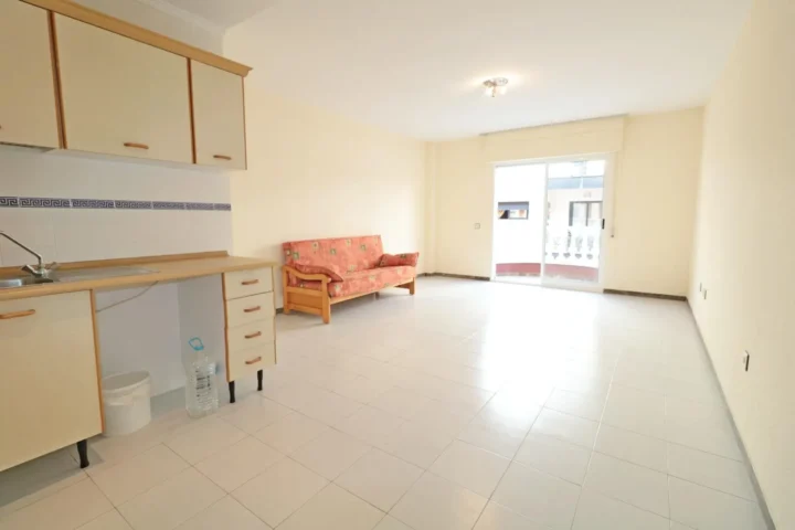 Studio apartment in Torrevieja (Playa de los Locos)