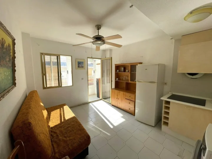 Studio apartment in Torrevieja (Centro)