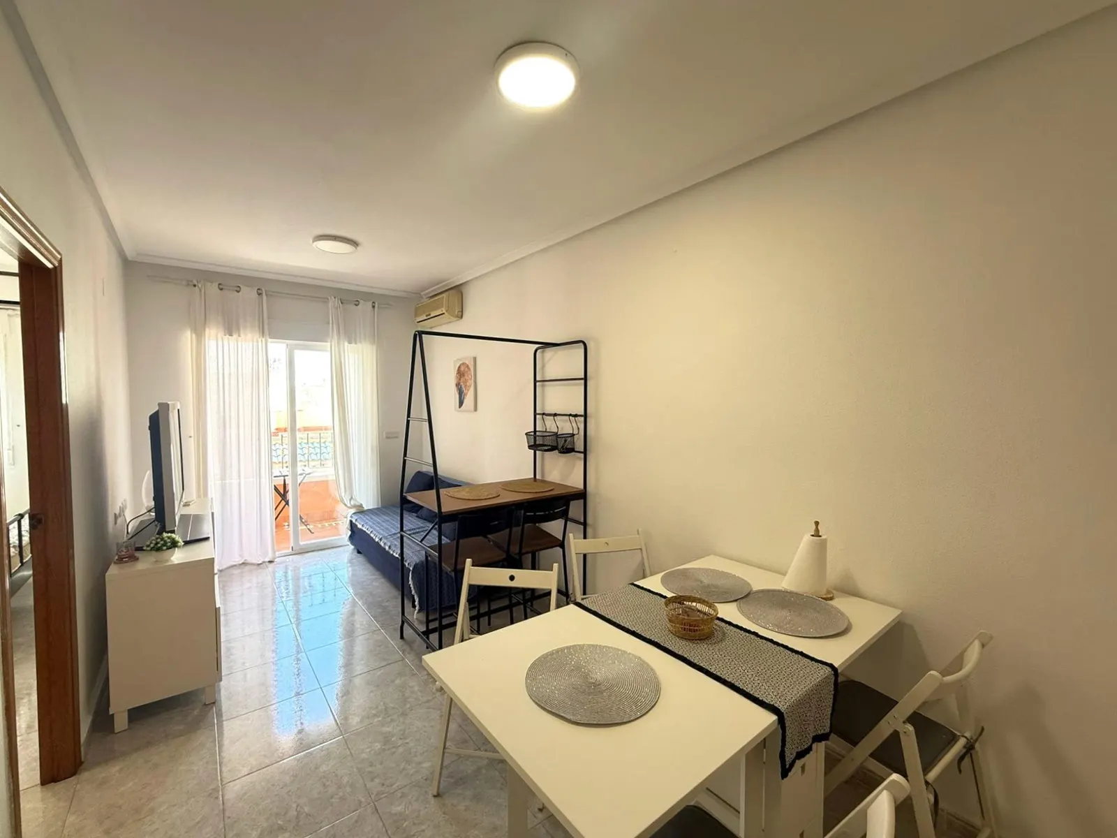 Apartment in Torrevieja (Playa de los Locos) — 2