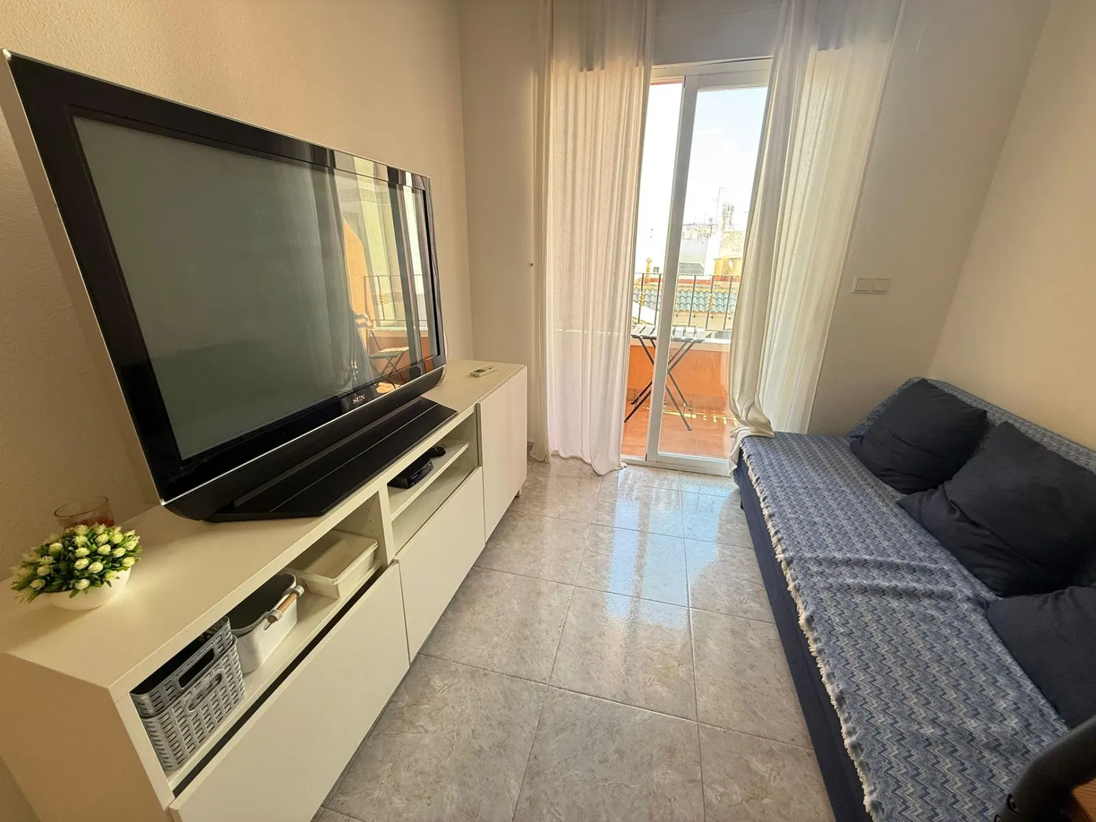 Apartment in Torrevieja (Playa de los Locos) — 4
