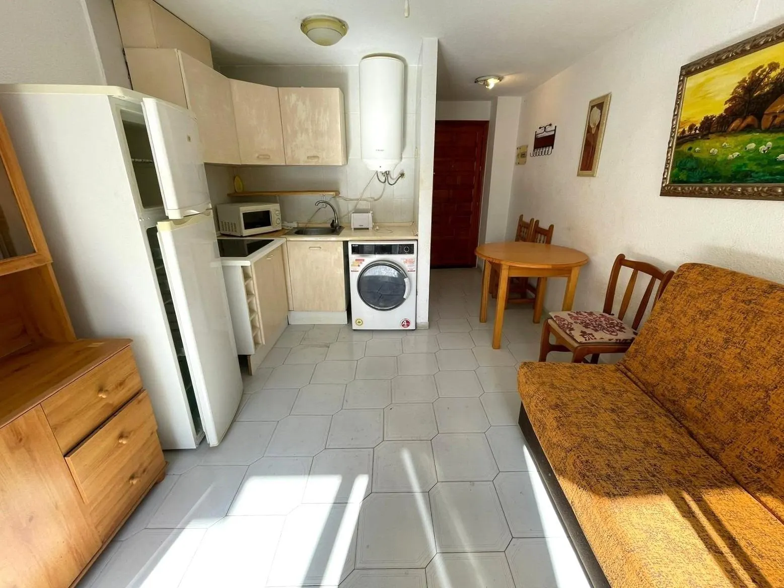 Studio apartment in Torrevieja (Centro) — 5