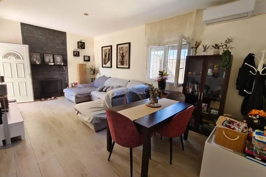 Villa in Torrevieja (Torreta florida) — 2