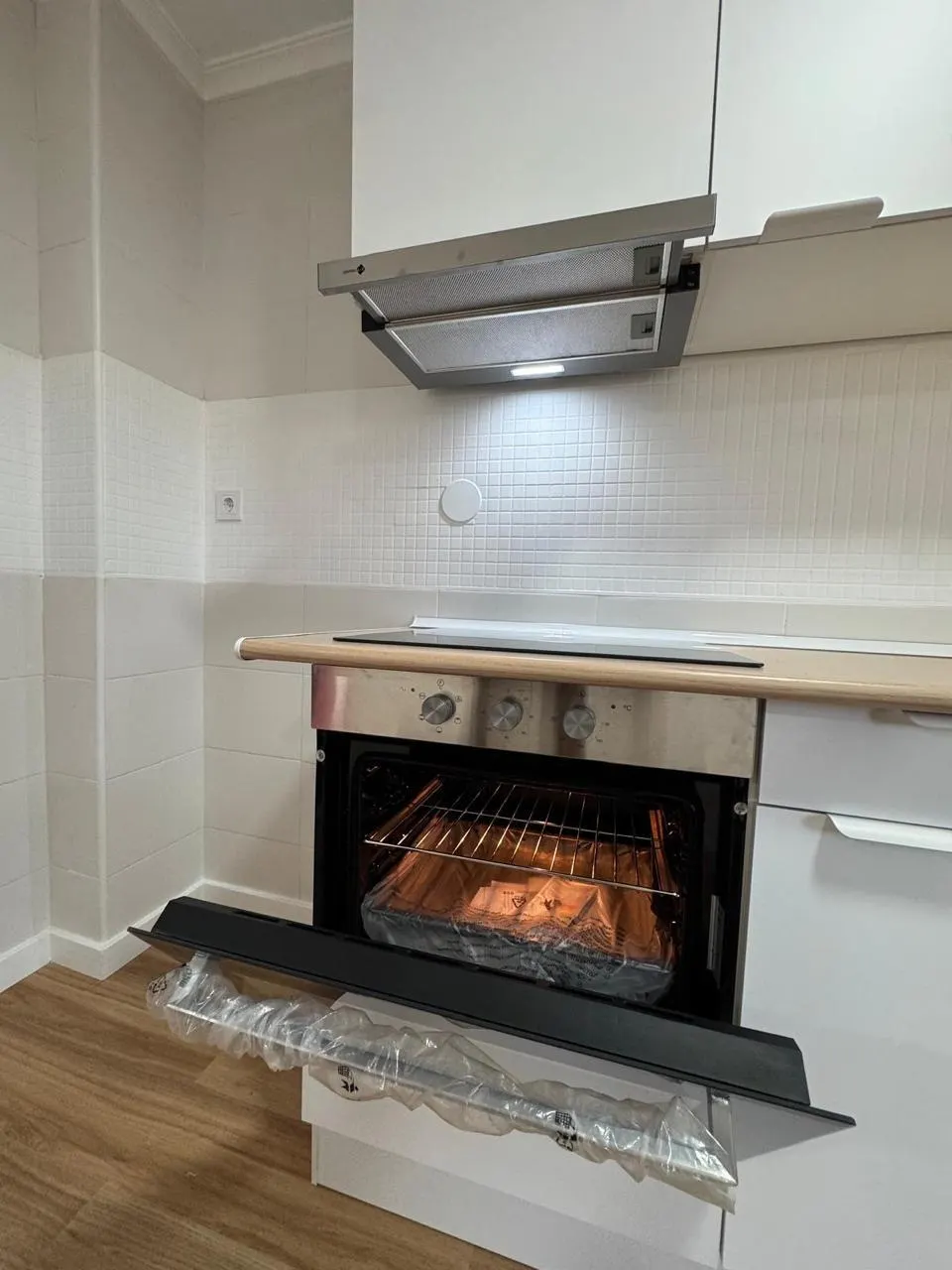 Newly renovated 3-bedroom apartment with a terrace in Torrevieja — 5