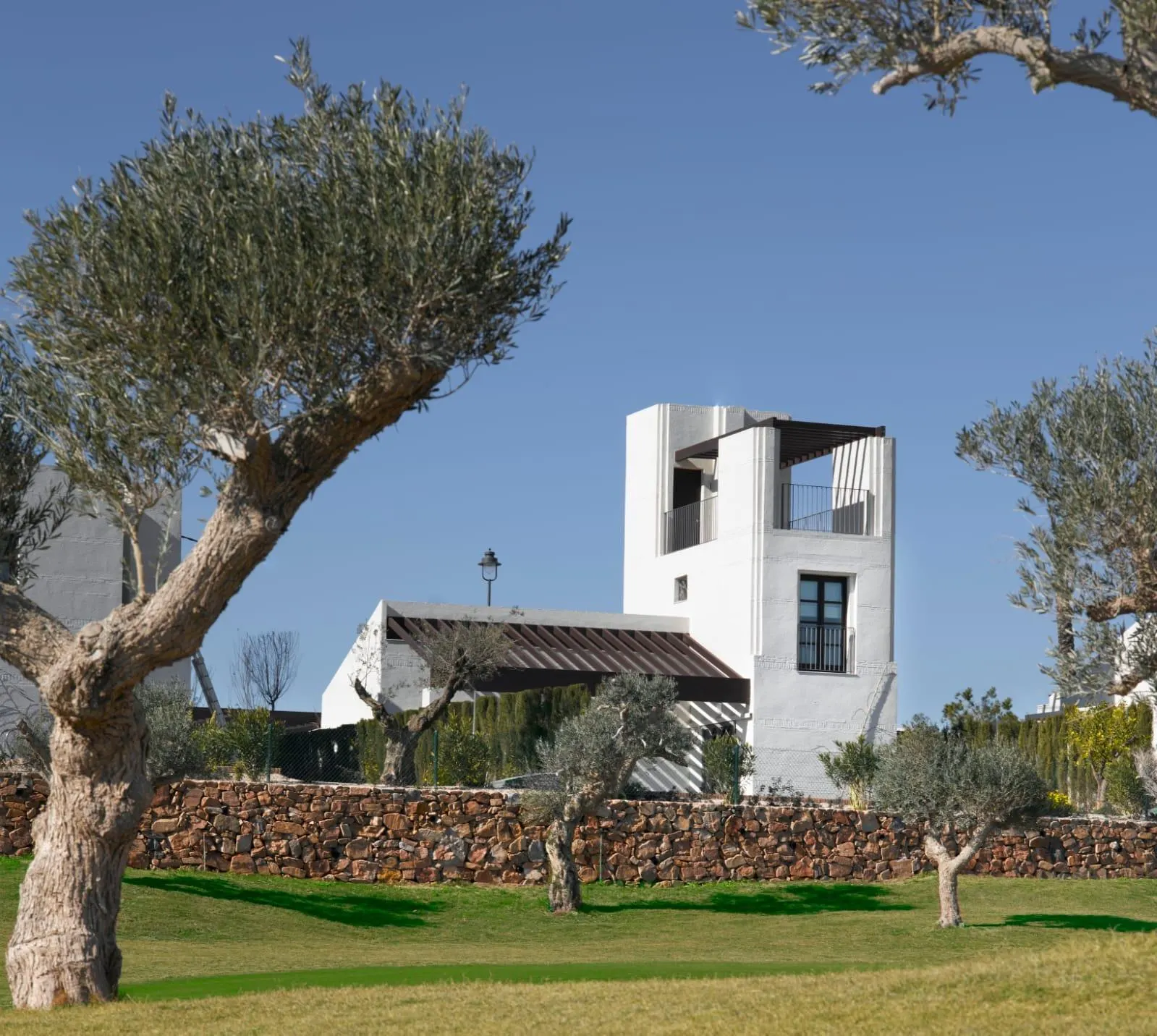 Elegant detached villas with private pool at Peraleja Golf Resort - Costa Cálida — 2