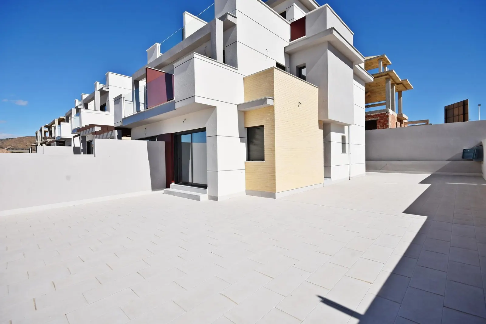 Modern Semi Detached Villas with Sea Views in Puerto de Mazarron — 1