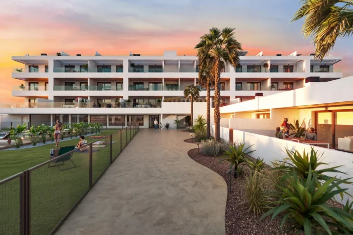 New Build Tourist Licensed Apartments 300 m from the Beach in Torrevieja