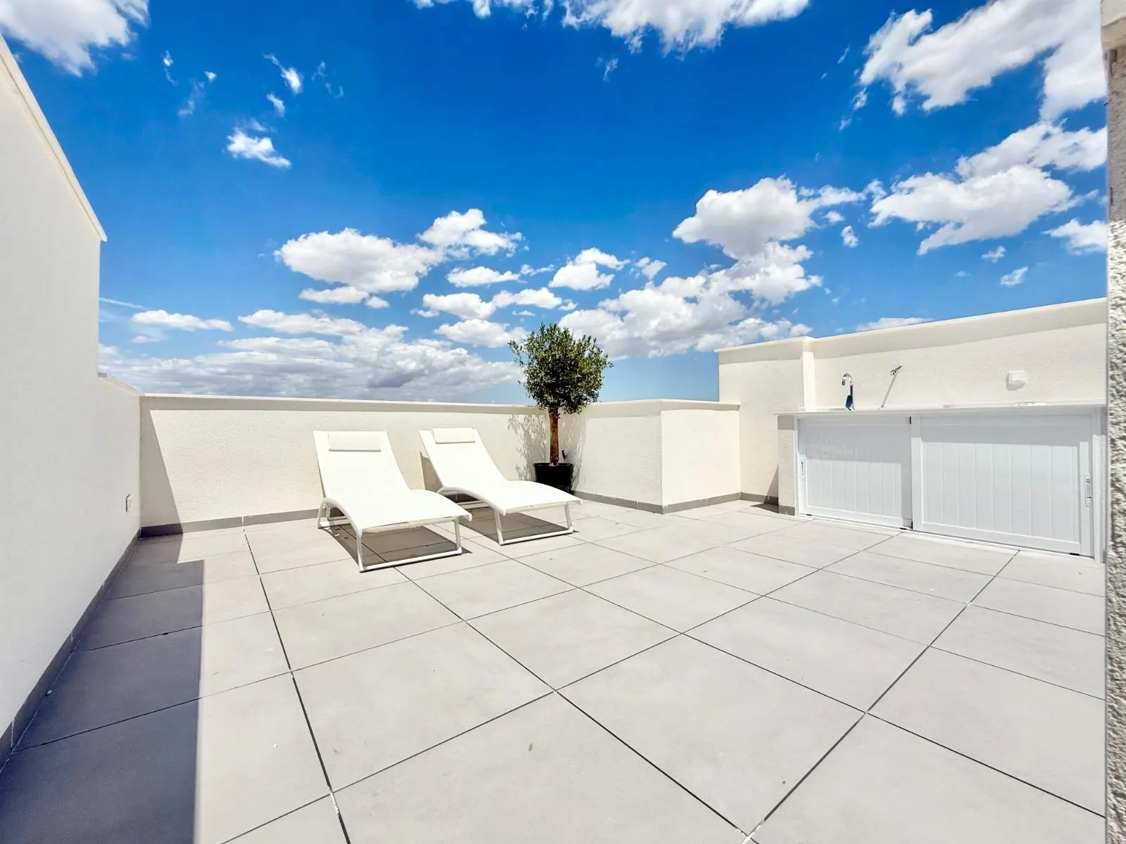New Build Townhouses for Sale in Cox – 44 Modern Homes with Great Amenities — 5