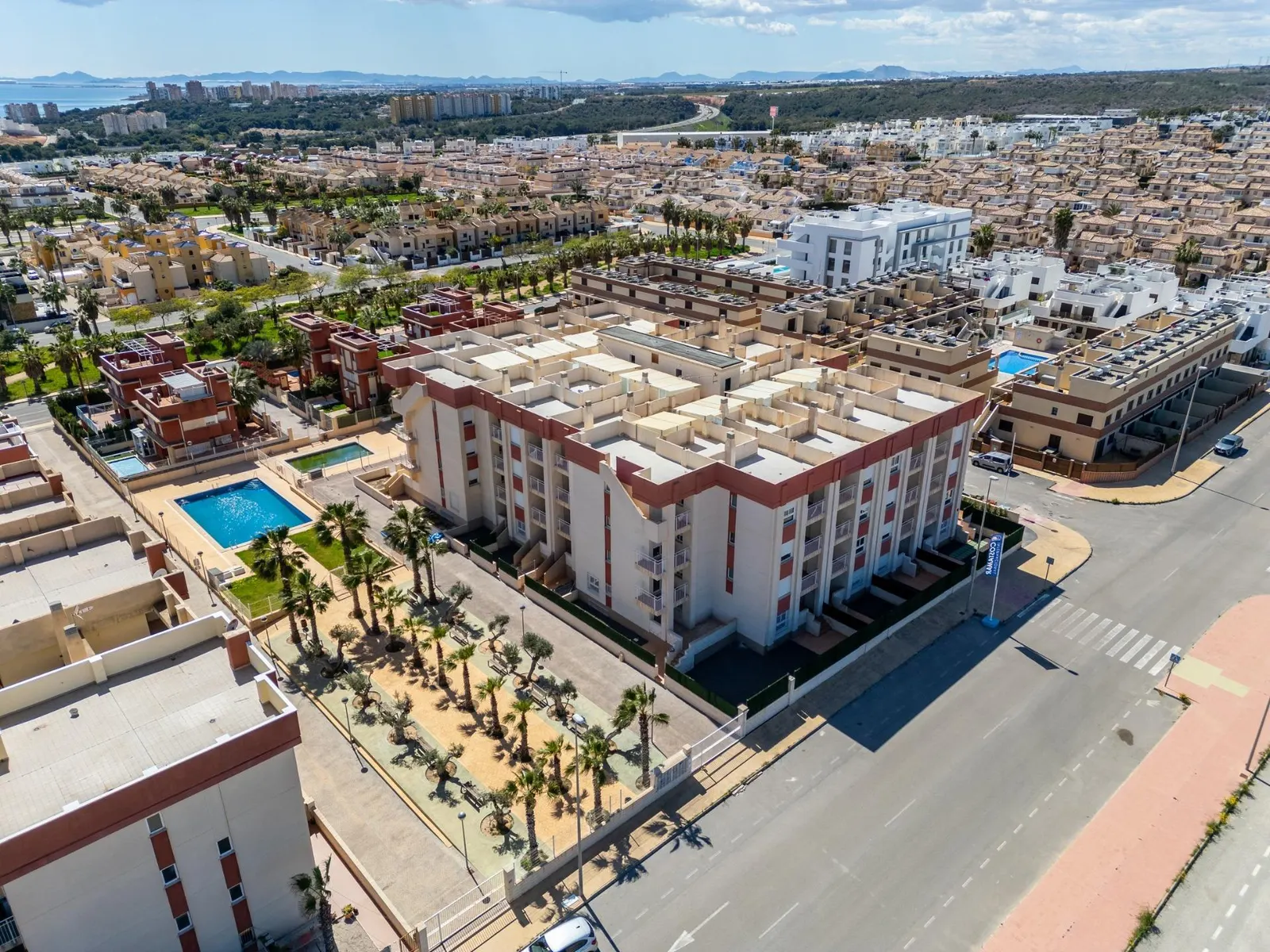 Regenerated Residential Complex in Lomas de Cabo Roig – Renovated Apartments — 3