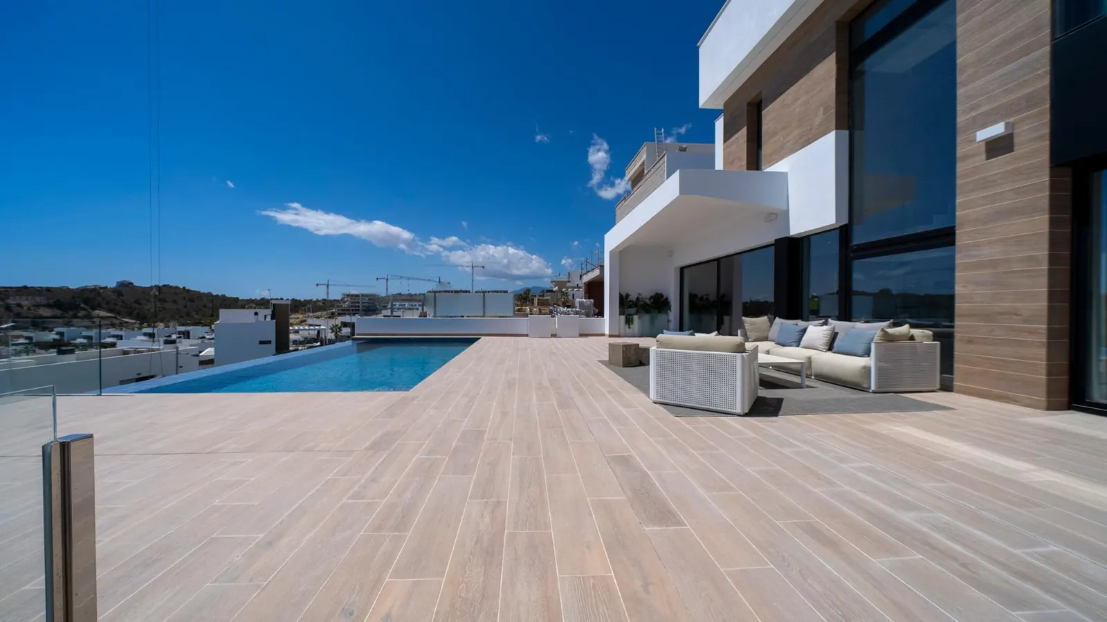 NEW BUILD VILLAS WITH PRIVATE POOL AND GUEST HOUSE — 1