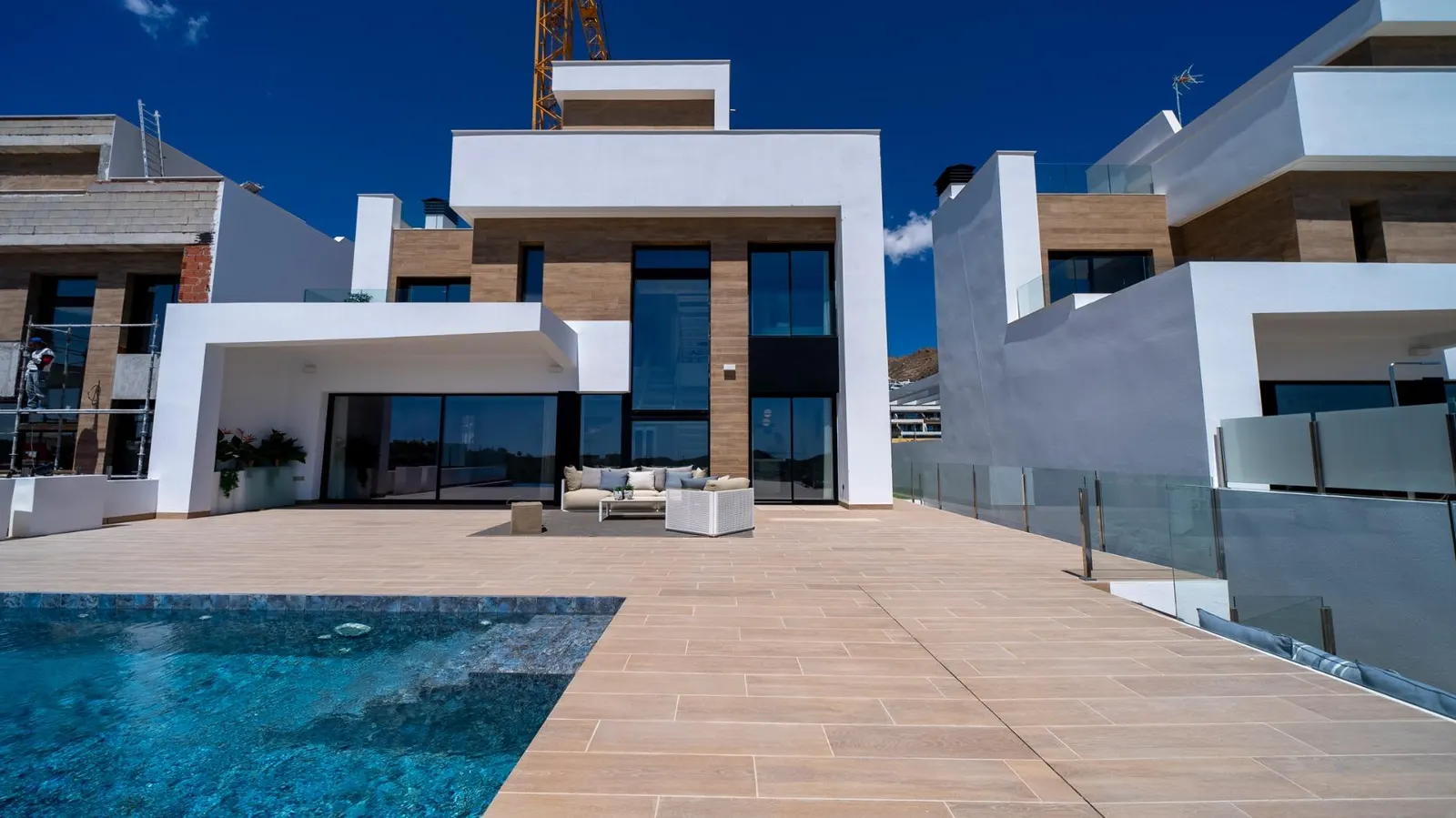 NEW BUILD VILLAS WITH PRIVATE POOL AND GUEST HOUSE — 2
