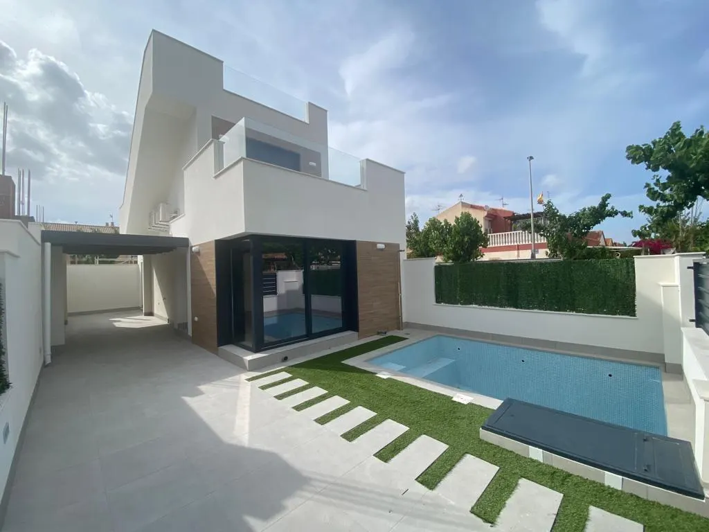 Newly Built Villas with Private Pool in Los Alcázares, Costa Cálida — 1