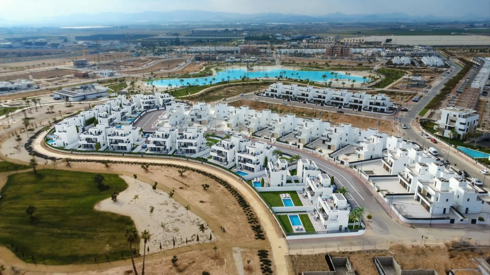 New Build Luxury Villas in Santa Rosalía Lake and Life Resort — 4