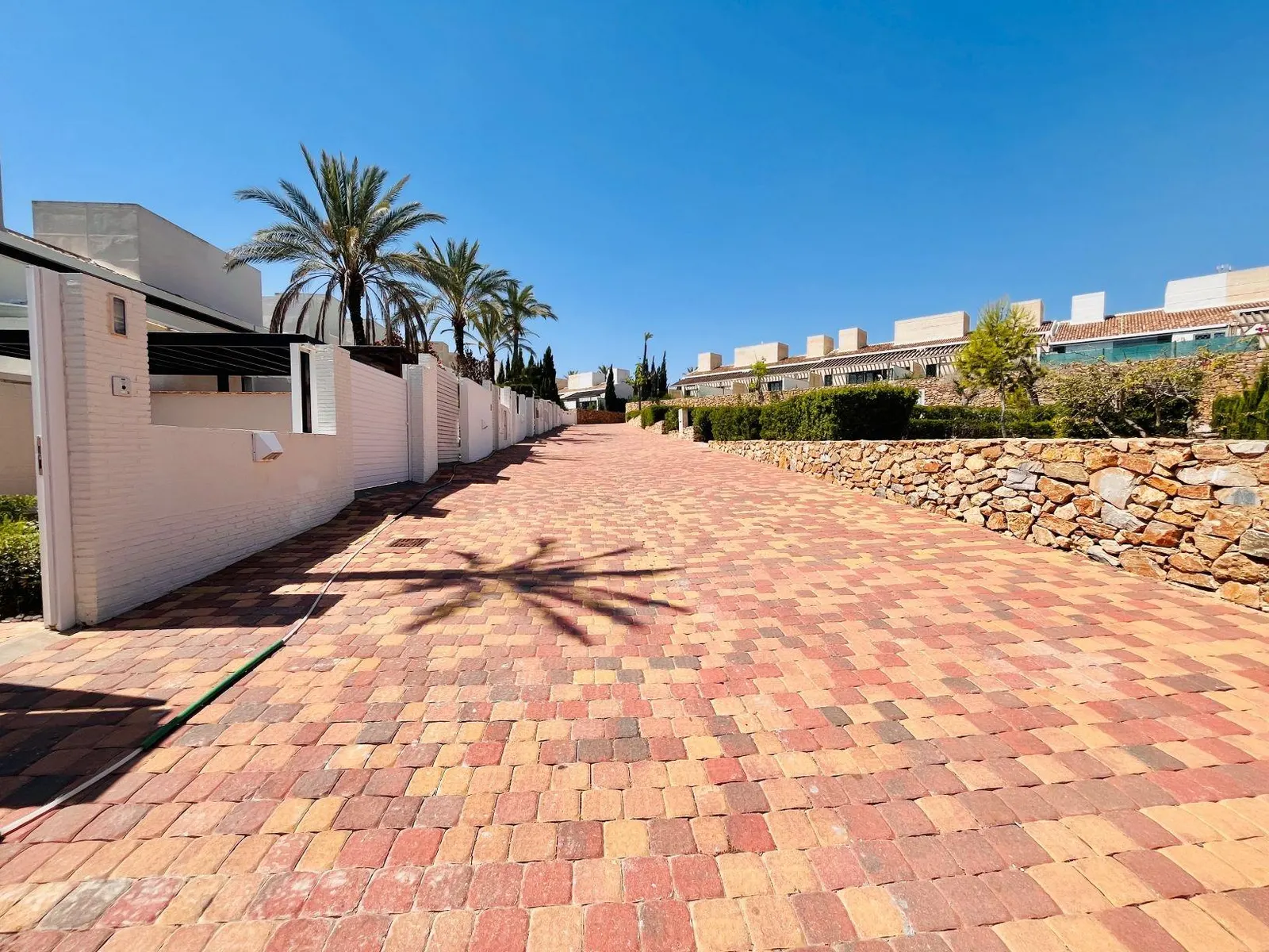 Elegant One-Level Townhouses with Private Pool in Peraleja Golf Resort – Costa Cálida — 3