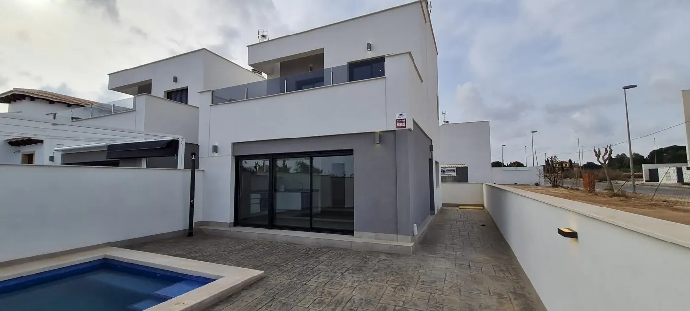 NEW BUILD VILLAS IN ORIHUELA COSTA — 1