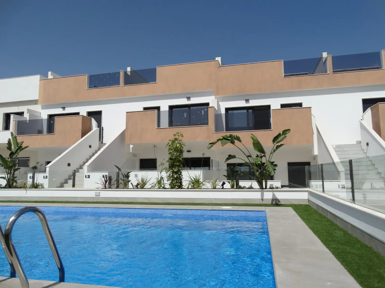 Newly Built Bungalows with Solarium or Garden in Pilar de la Horadada — 2