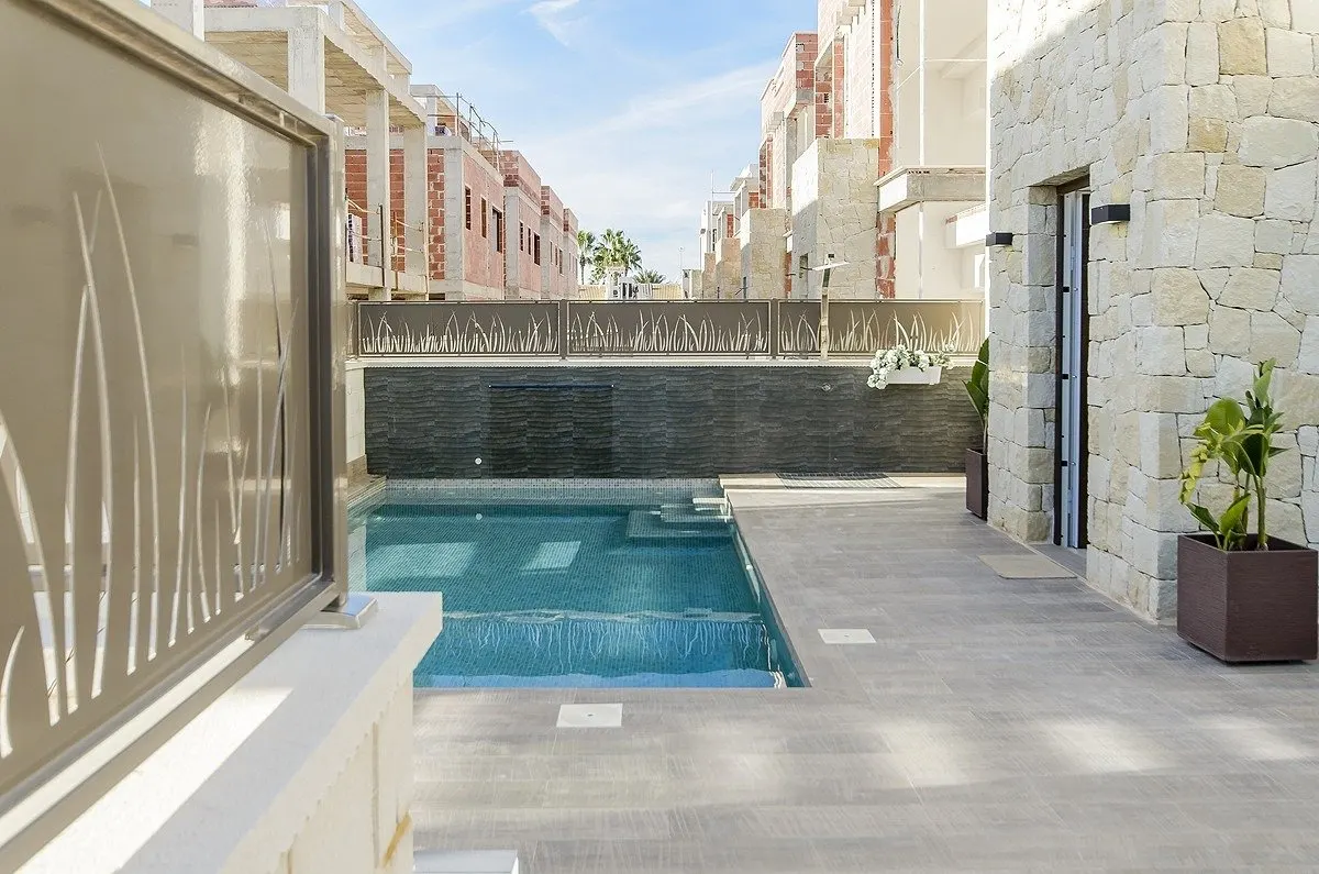 NEW BUILD RESIDENTIAL OF VILLAS IN LOS MONTESINOS — 2