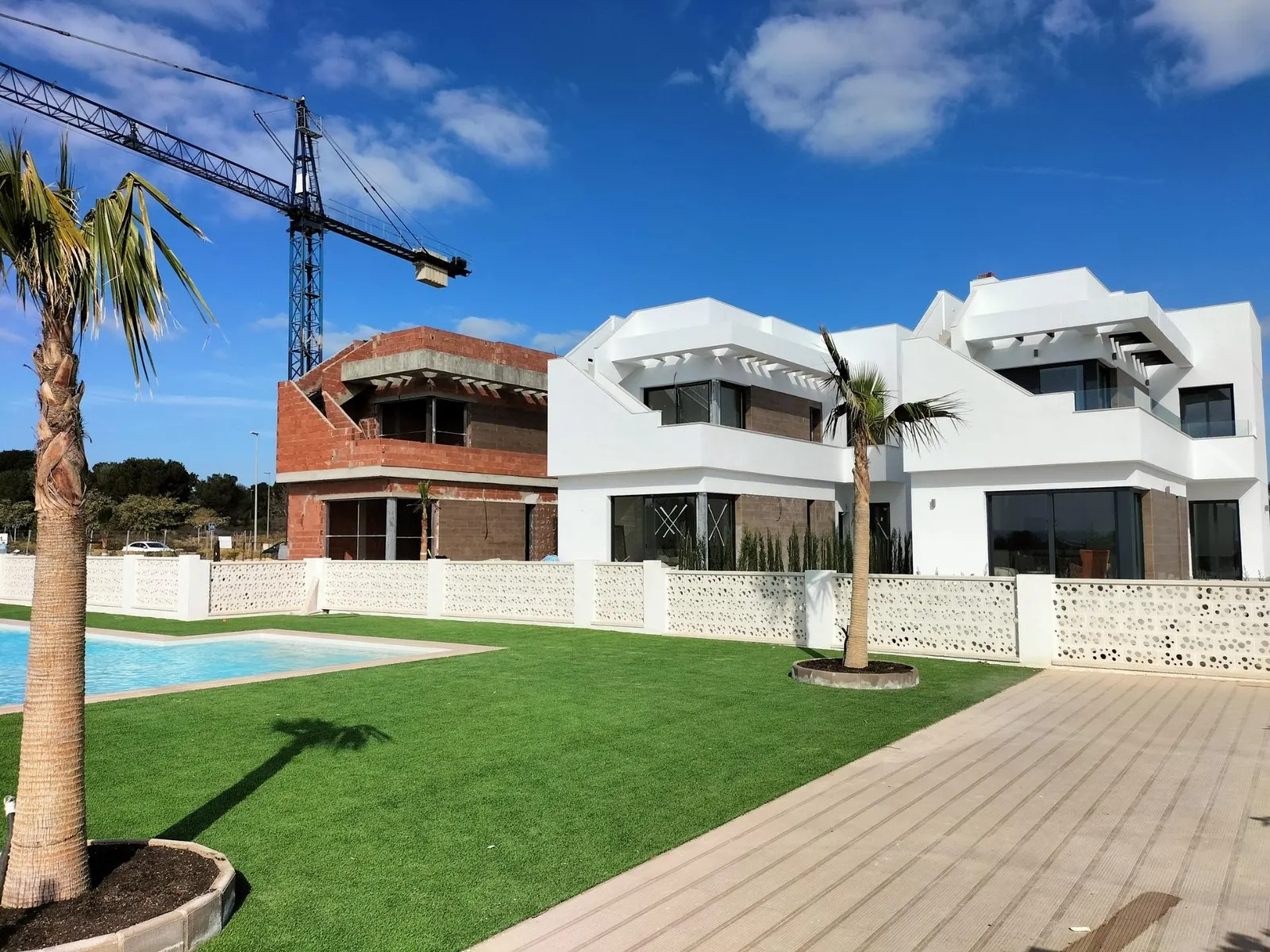 NEW BUILD VILLAS IN PILAR DE LA HORADADA ON THE GOLF COURSE — 2