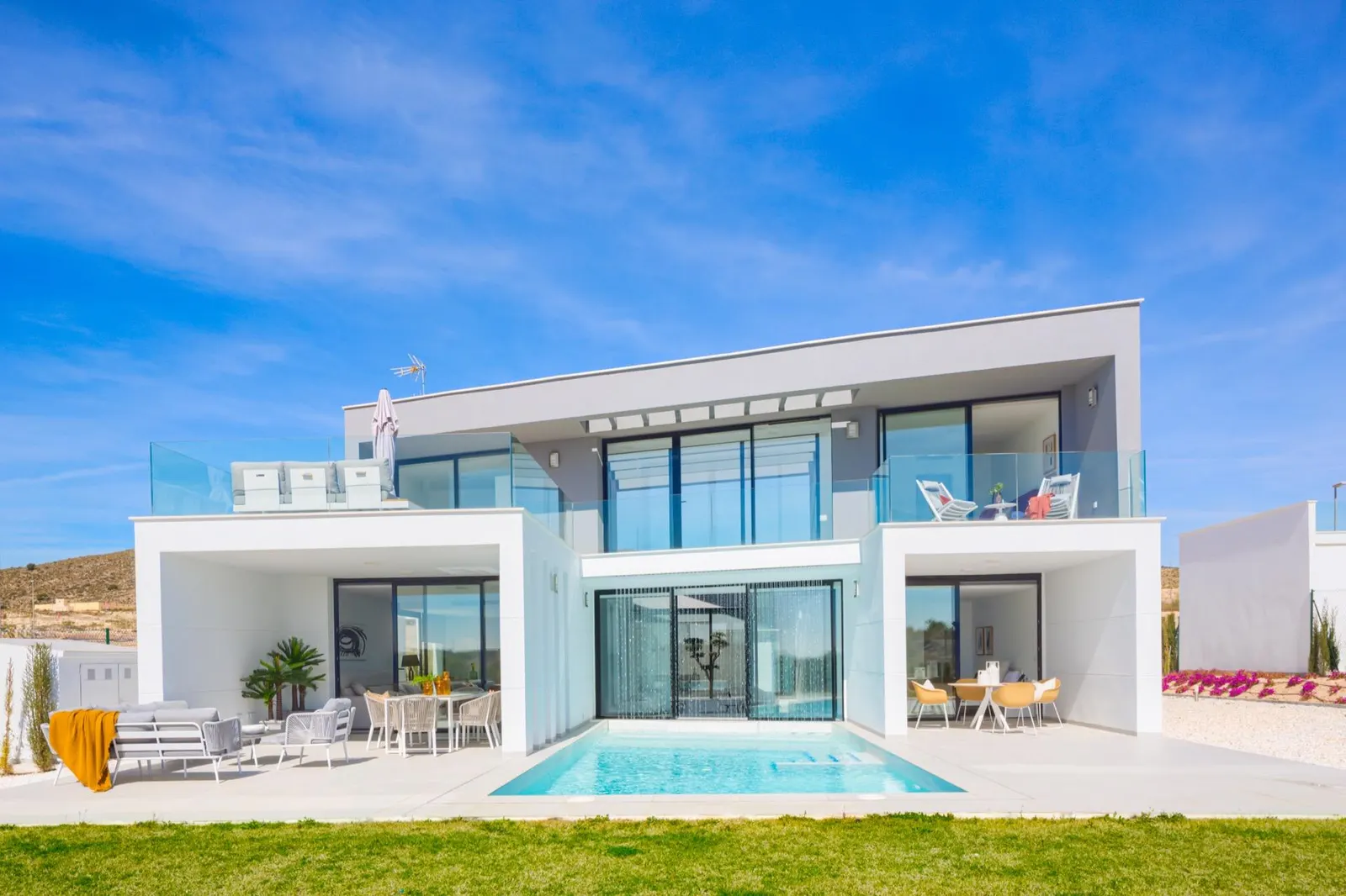 NEW BUILD VILLAS IN ALTAONA GOLF RESORT, MURCIA — 1