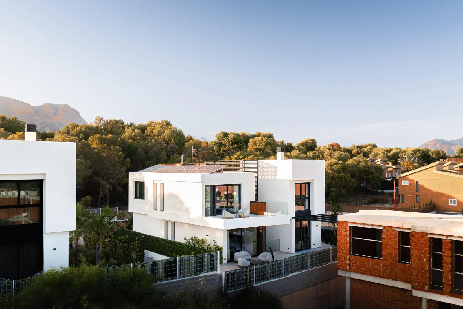Exclusive New-Build Villas with Private Pools in La Nucía, Near Benidorm — 4