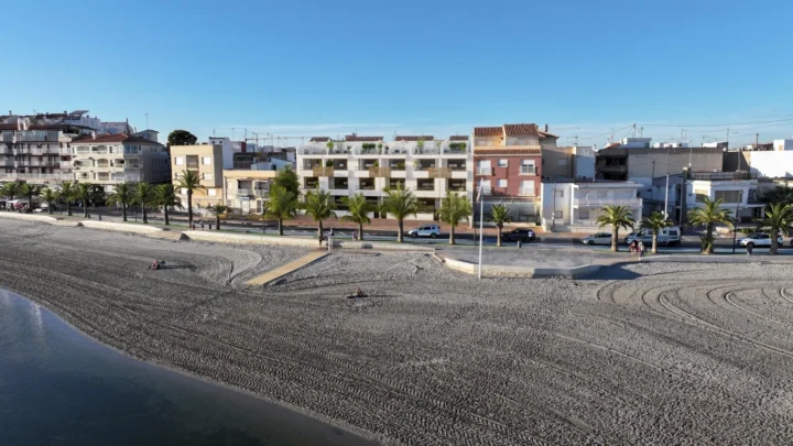 NEW BUILD FRONTLINE RESIDENTIAL IN SAN PEDRO DEL PINATAR
