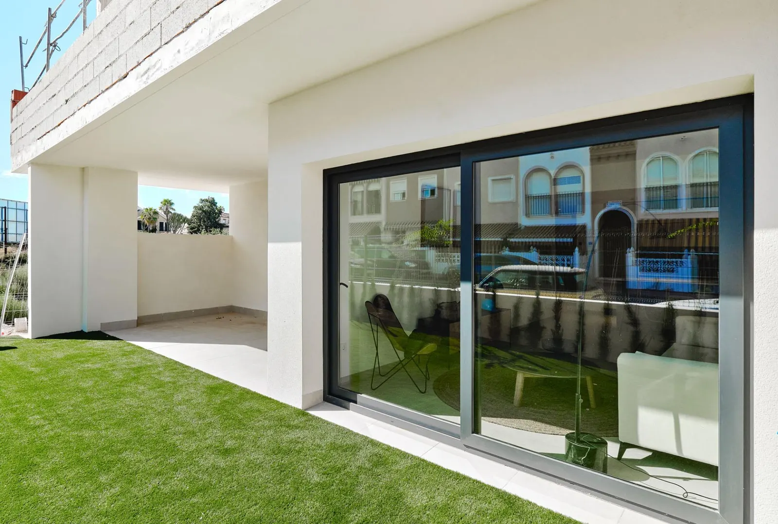 DESIGN BUNGALOW BY THE SEA — 2