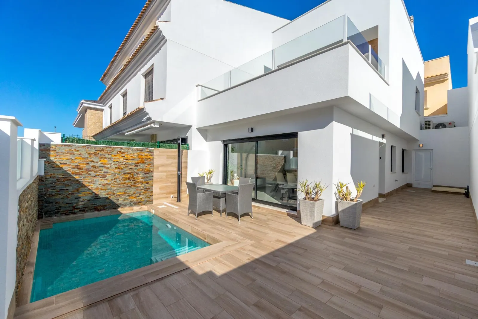 New Build Semi-Detached Villas with Private Pool in San Pedro del Pinatar — 1