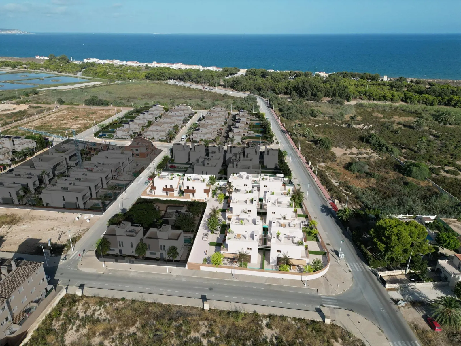 New Semi-Detached Villas by the Sea in La Marina - El Pinet Beach — 2