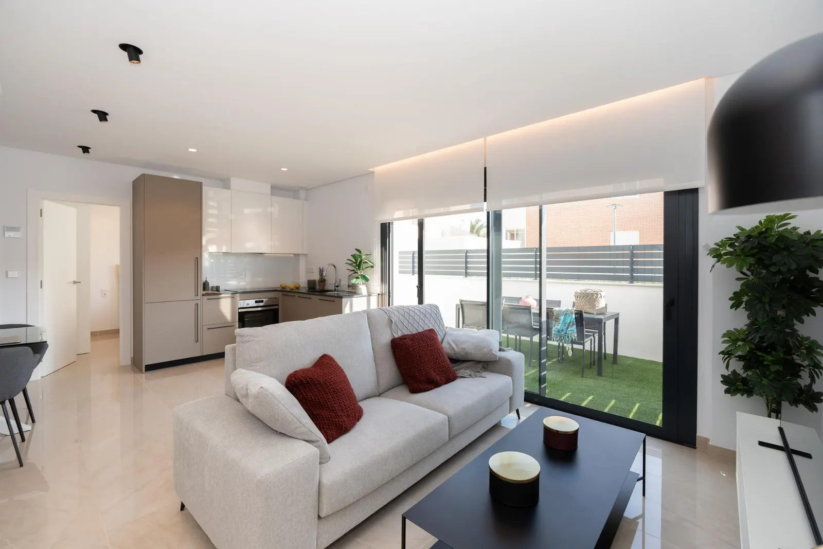 New Semi-Detached Villas by the Sea in La Marina - El Pinet Beach — 5