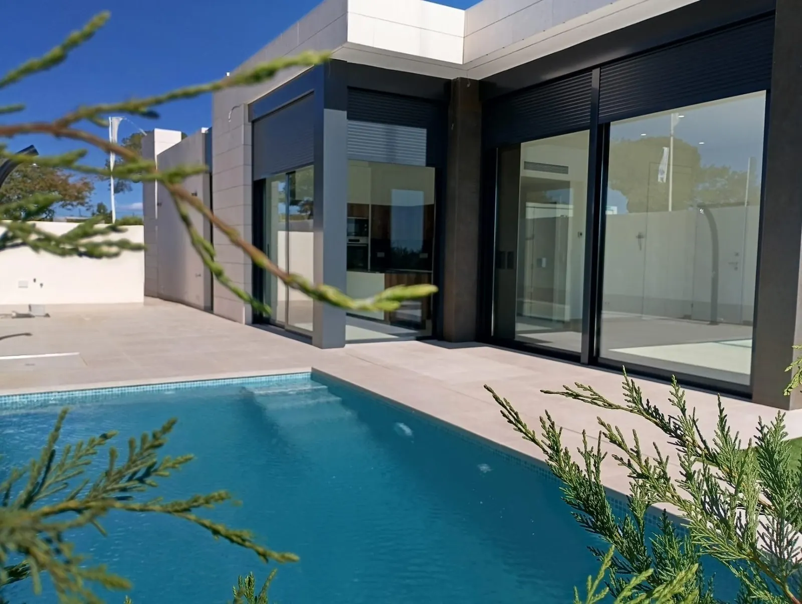 NEW BUILD VILLAS IN PILAR DE LA HORADADA ON THE GOLF COURSE — 3