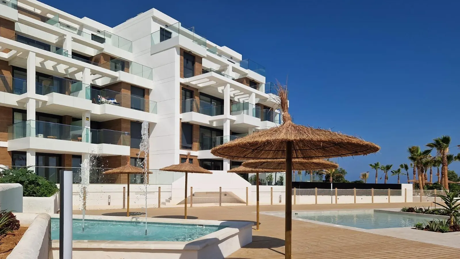 MEDITERRANEAN HOUSING A FEW METERS FROM THE SEA — 4
