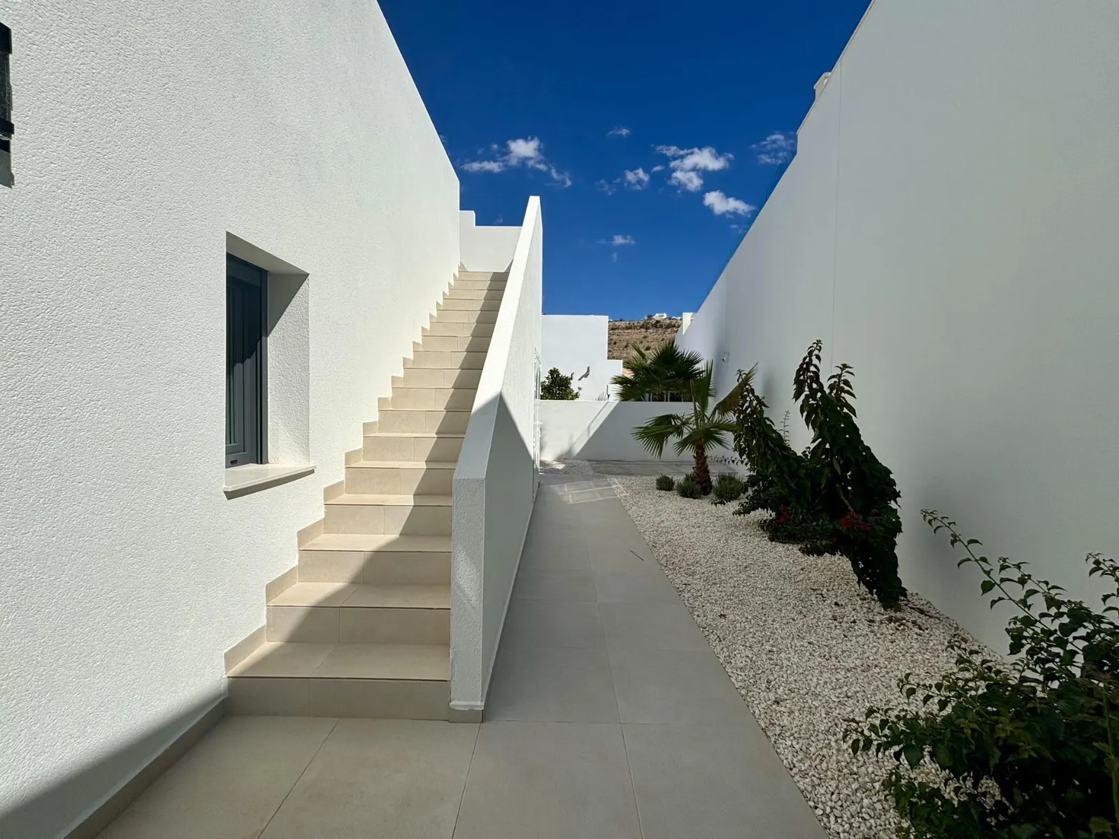 NEW BUILD VILLAS IN ROJALES — 5