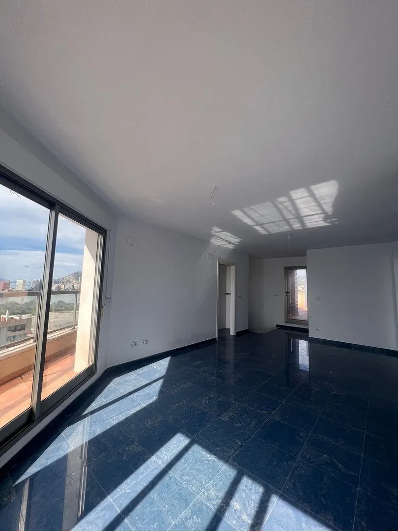 BEAUTIFUL PENTHOUSE WITH SEA VIEWS IN CALPE — 3