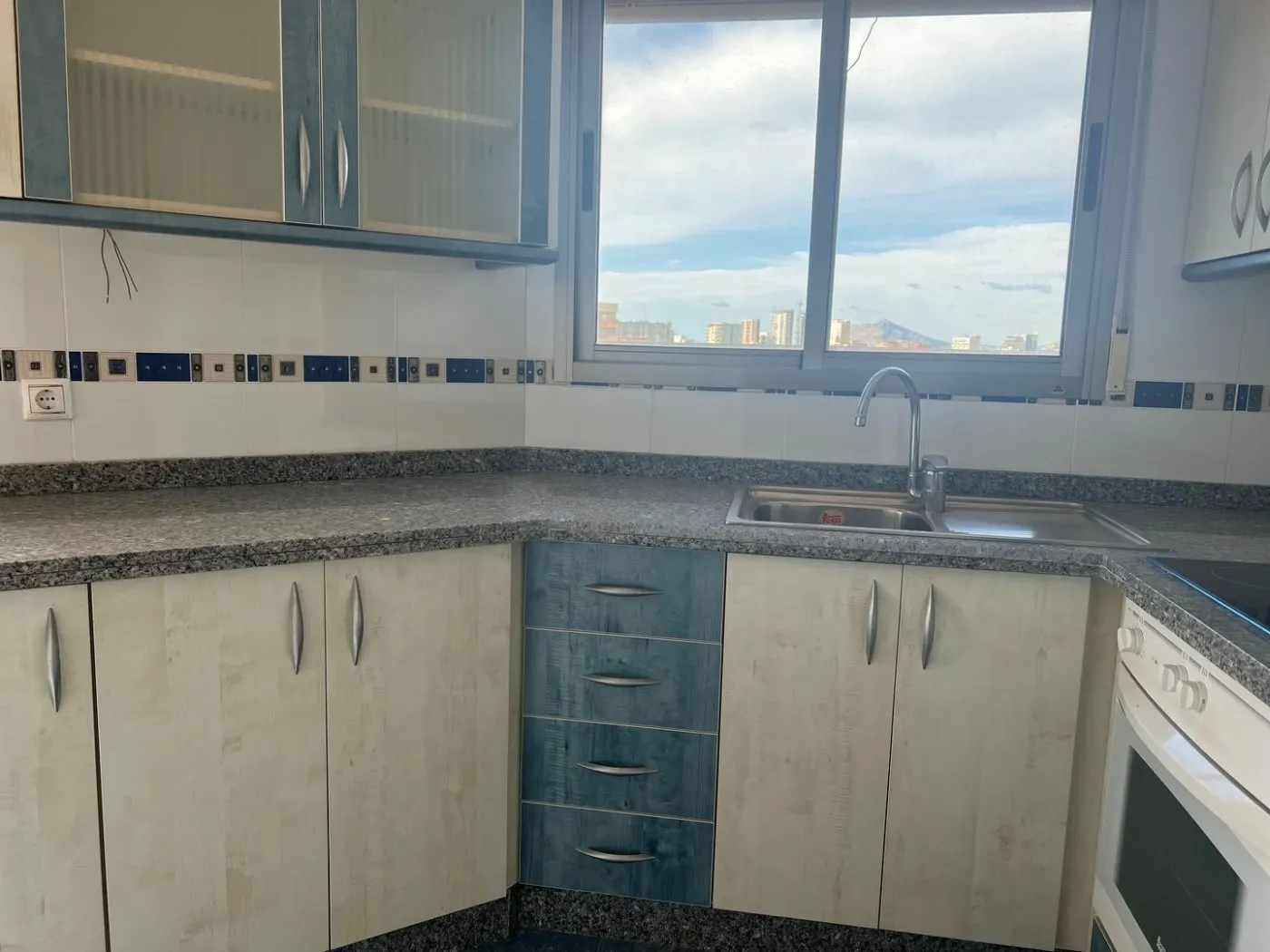 BEAUTIFUL PENTHOUSE WITH SEA VIEWS IN CALPE — 5