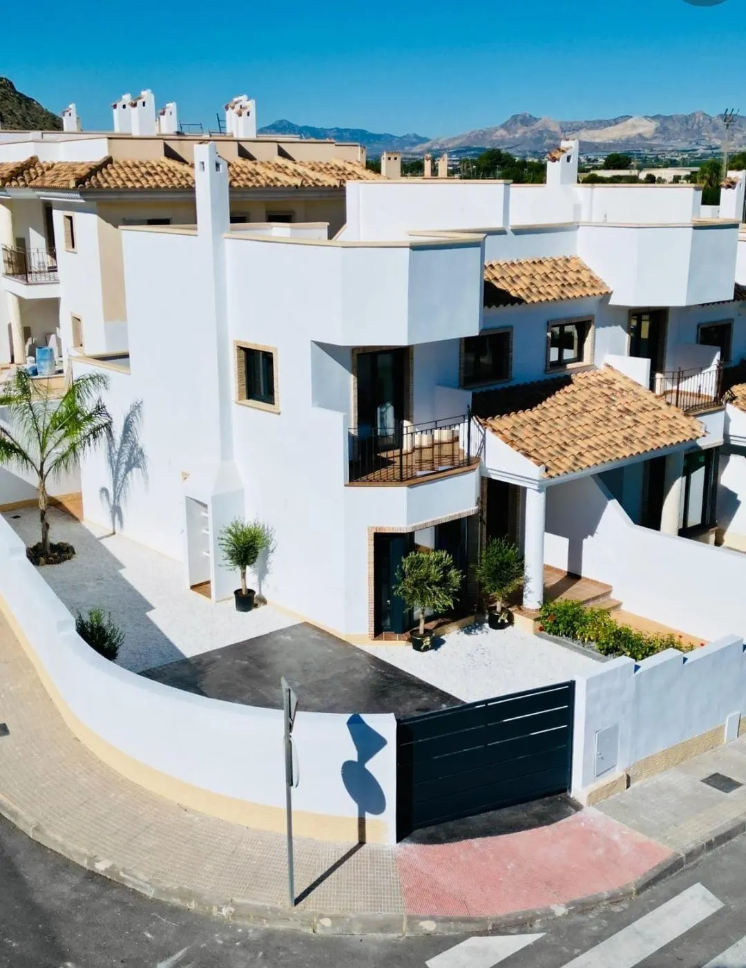 New Bungalows and Townhouses in Cox, Alicante — 3