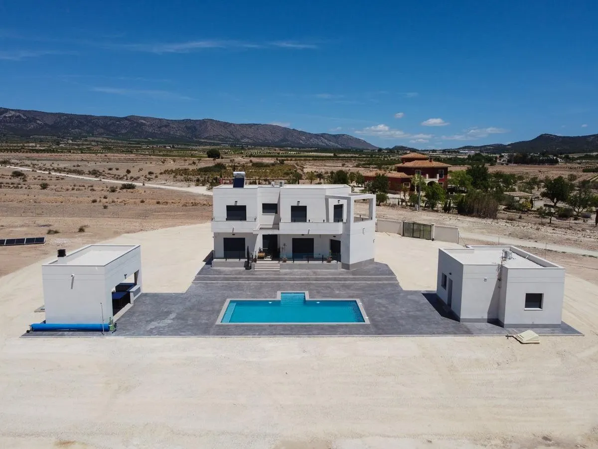 NEW BUILD VILLAS IN PINOSO — 1