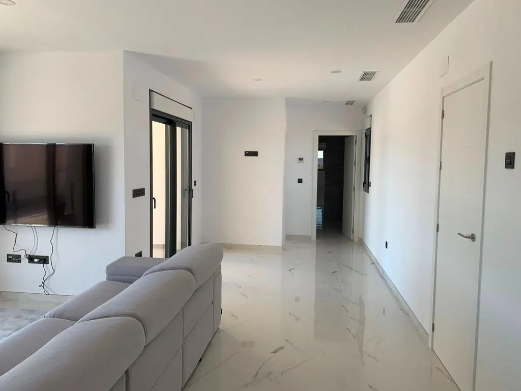 NEW BUILD VILLAS IN PINOSO — 4