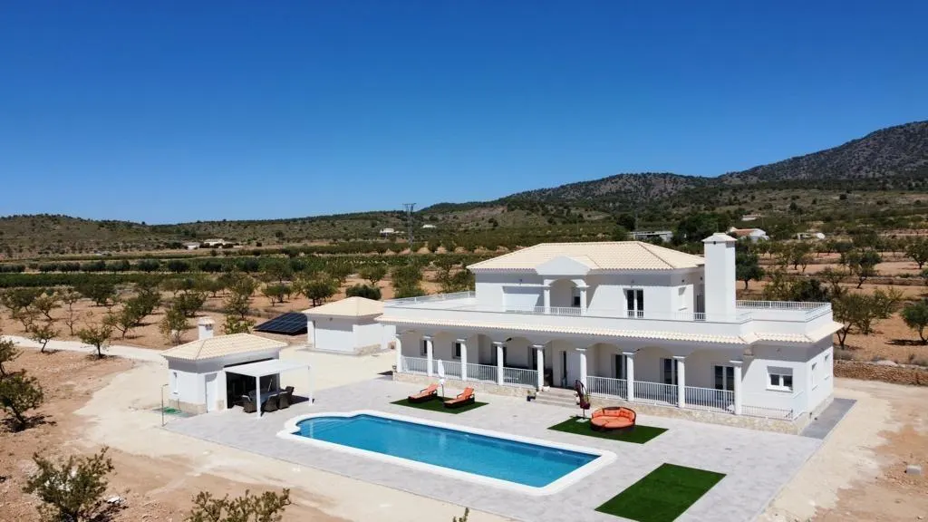 NEW BUILD VILLAS IN PINOSO — 1