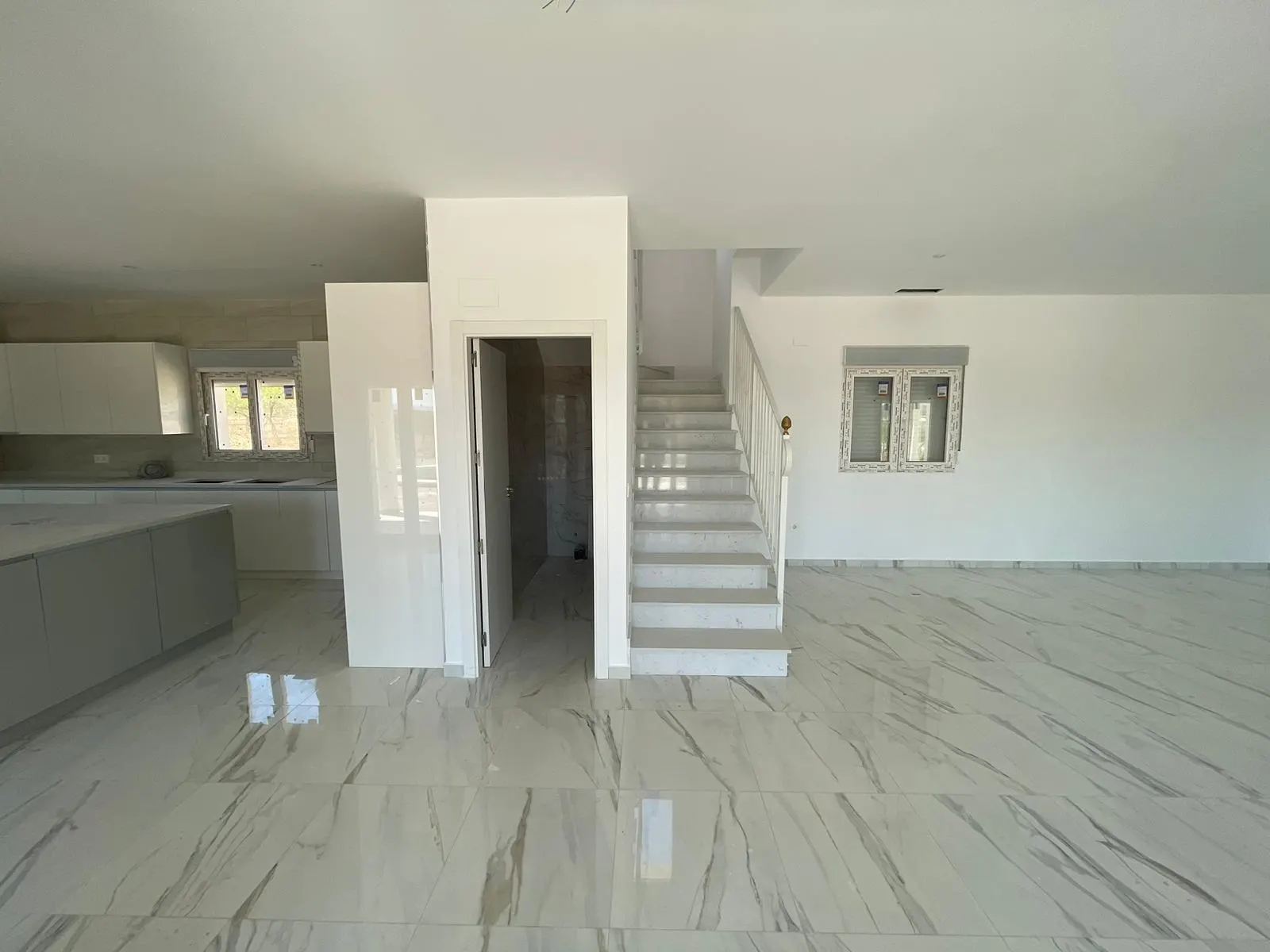 NEW BUILD VILLAS IN PINOSO — 2