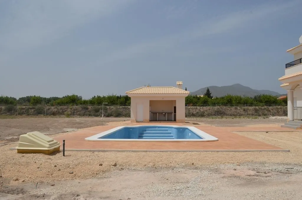 NEW BUILD VILLAS IN PINOSO — 4