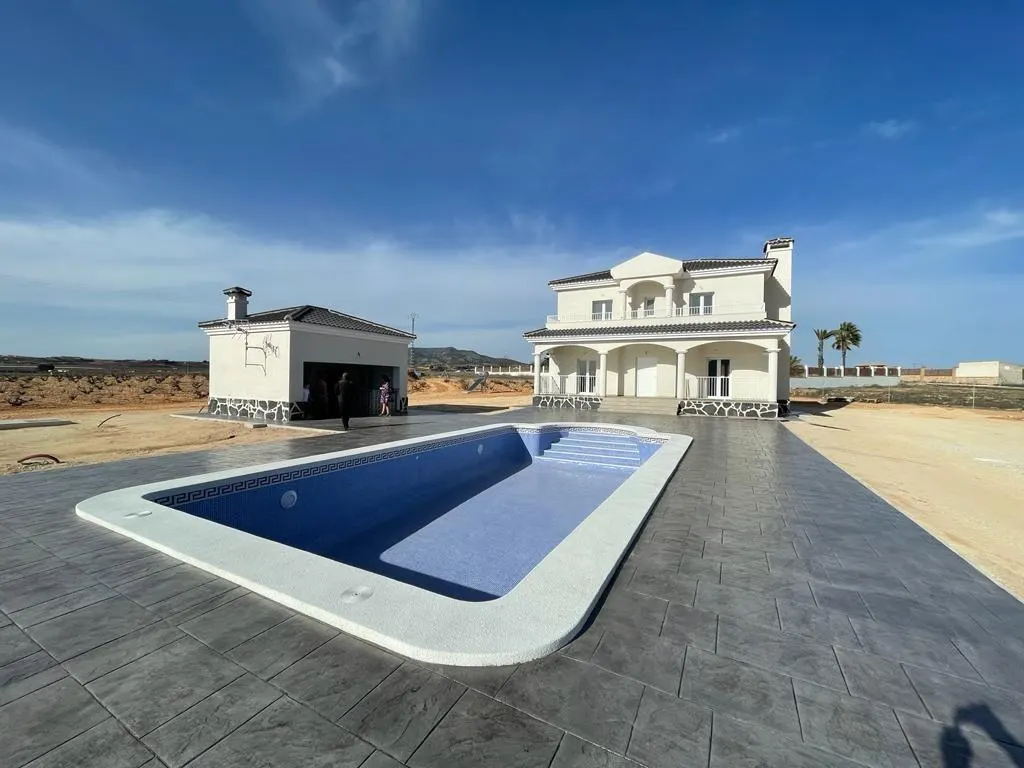 NEW BUILD VILLAS IN PINOSO — 3