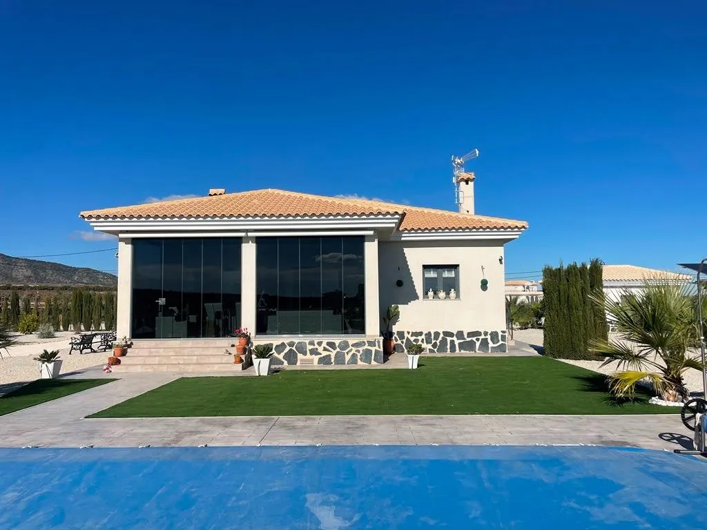 NEW BUILD VILLAS IN PINOSO — 1