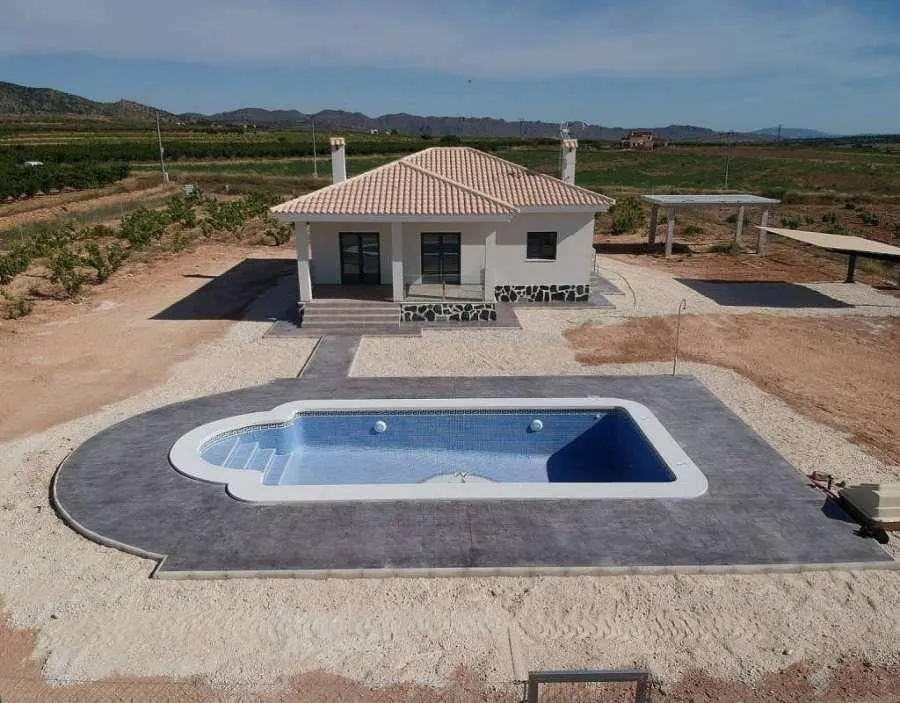 NEW BUILD VILLAS IN PINOSO — 2