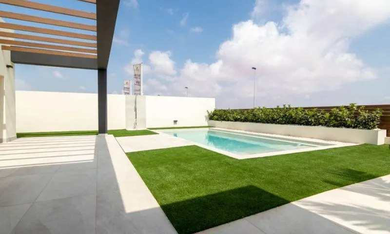 HOUSING IN A CONSOLIDATED URBANIZATION ON THE COAST — 4