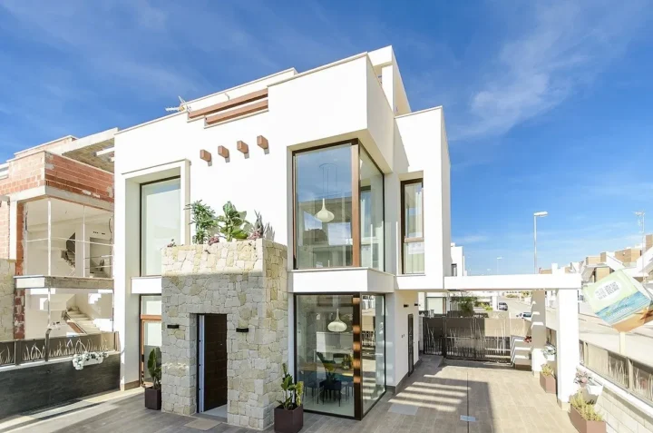 NEW BUILT VILLA IN PLAYA HONDA