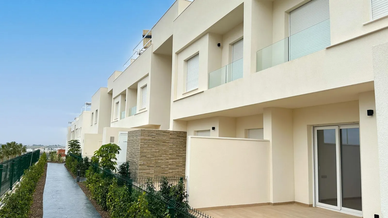 New Bungalows in La Finca Golf, Algorfa - Luxury and Nature at the Costa Blanca — 1