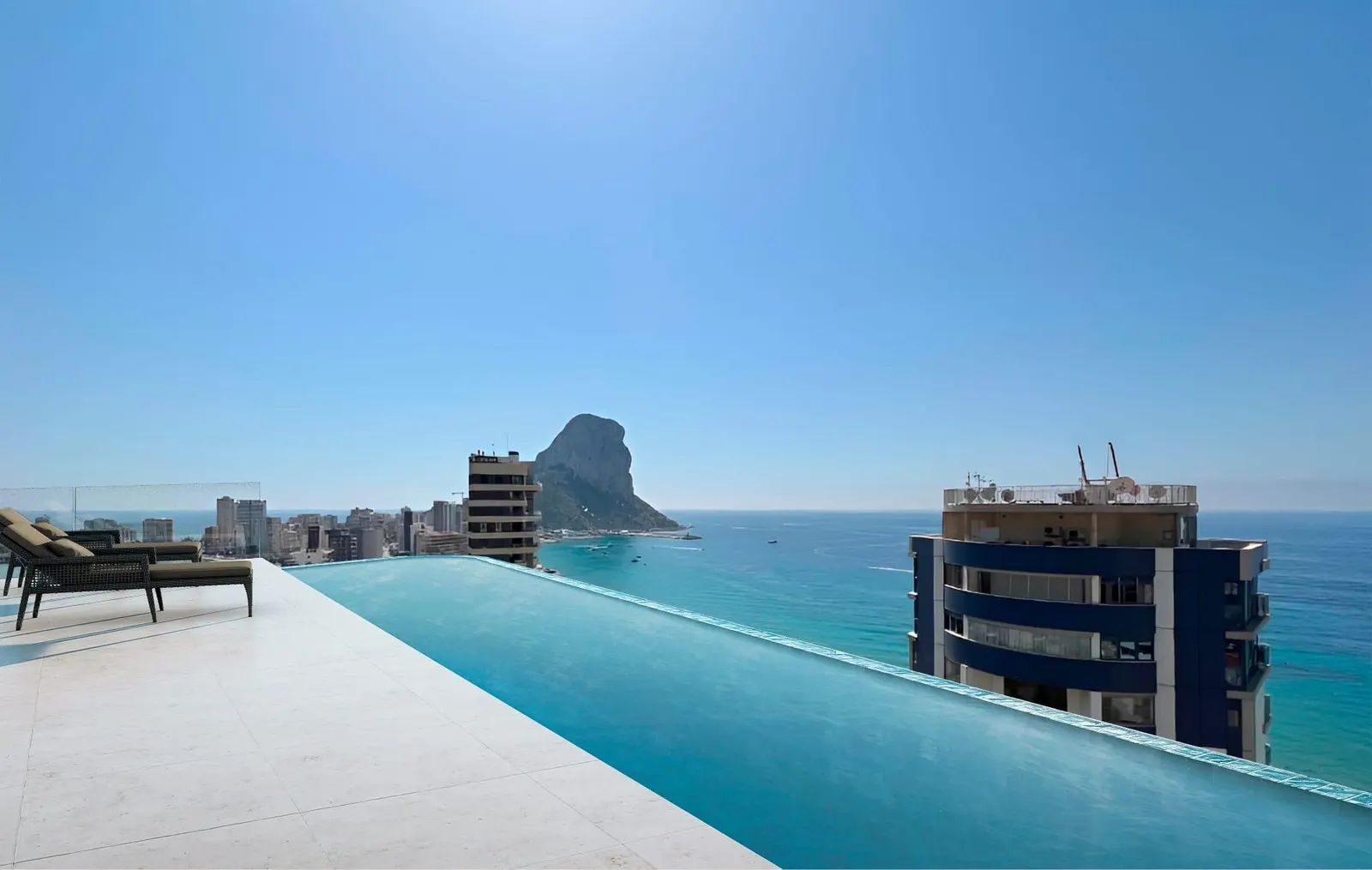 Luxury Apartments in Calpe just 3 Minutes from the Beach — 1