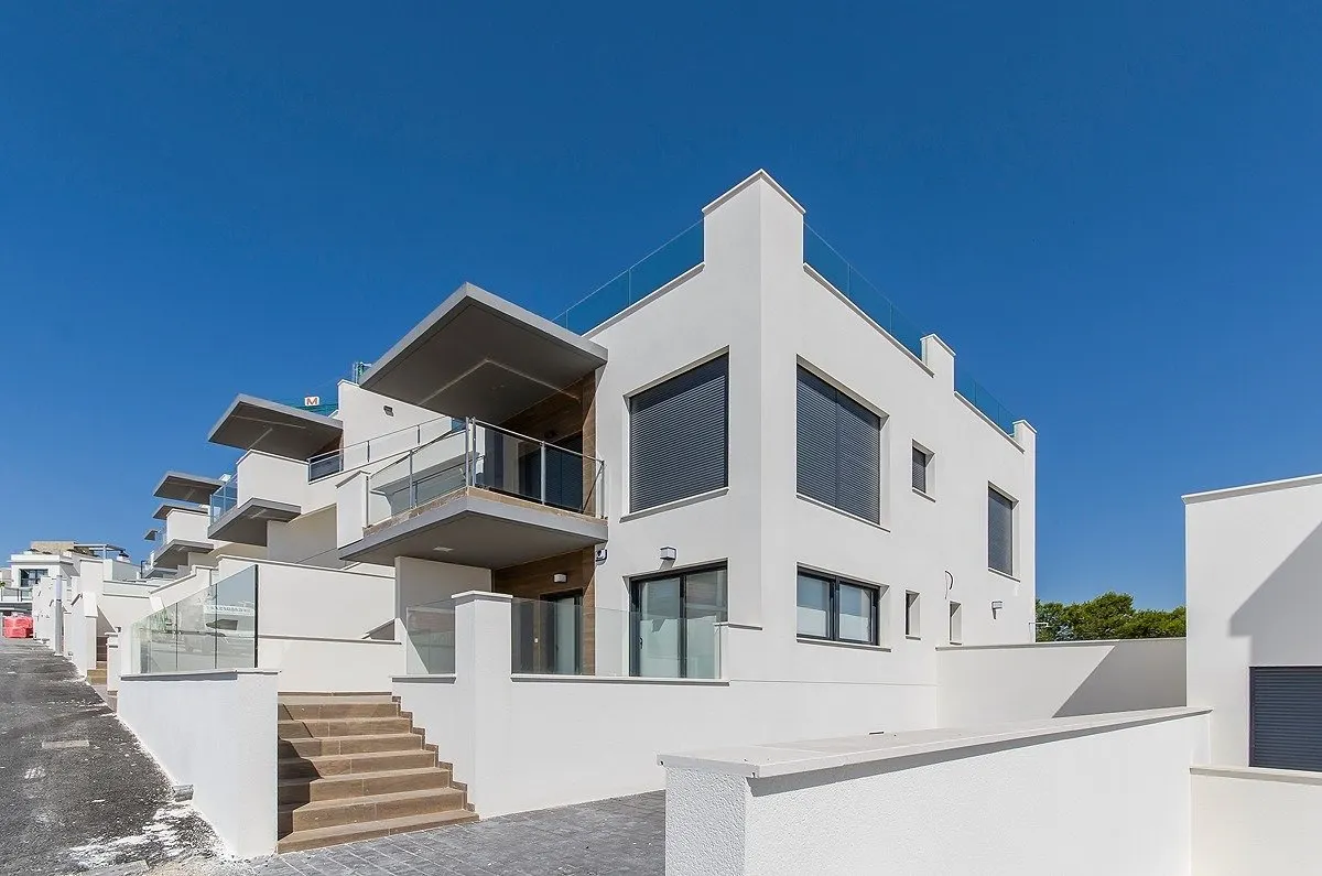 NEW BUILD BUNGALOWS IN SAN MIGUEL DE SALINAS — 3