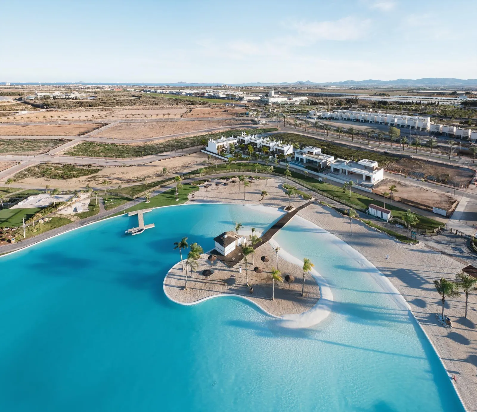 Modern villas at Santa Rosalía Lake and Life Resort: a new standard in Mediterranean luxury — 3