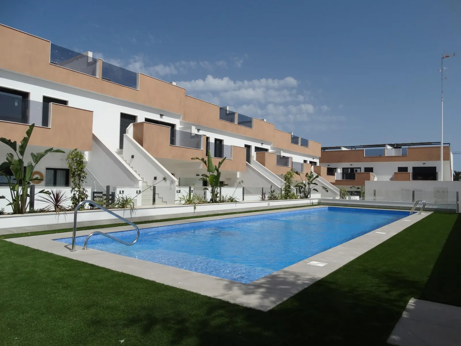 Modern New Build Bungalows for Sale in Pilar de la Horadada — 1